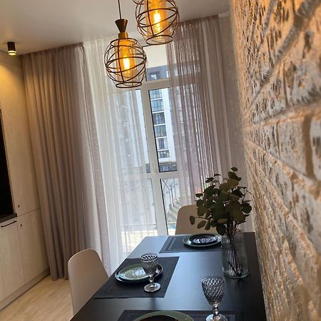 Studio Lux Loft On Victory Street In The City Center Appartement Vinnytsja Buitenkant foto